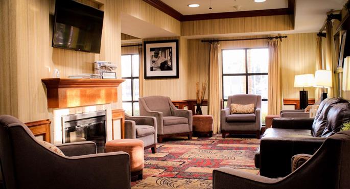 Hall of the Best Western Plus Arrowhead Hotel in Colton - 05735