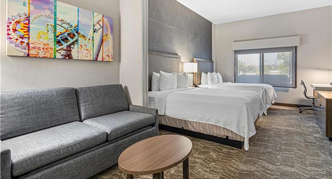 Room of the Best Western Valencia/Six Flags Inn & Suites - Valencia - 05749