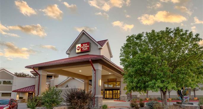 Exterior of the Best Western Plus Loveland Inn - Loveland - 06114