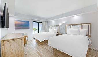 Room of the Best Western Plus Beach Resort - Fort Myers Beach - 10116