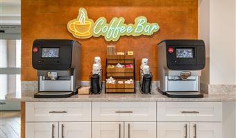 Restaurant of the Best Western Plus Beach Resort - Fort Myers Beach - 10116