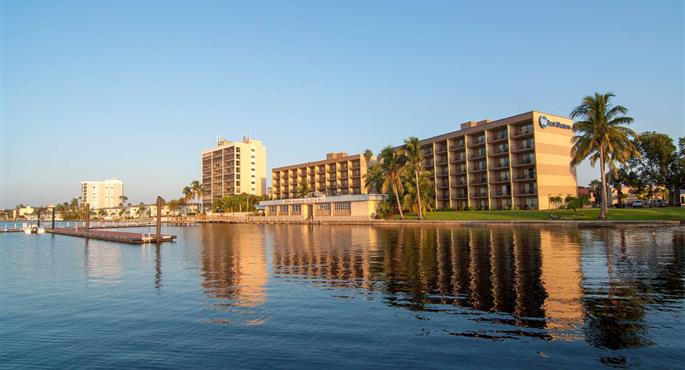 Exterior of the Best Western Fort Myers Waterfront - Fort Myers - 10277