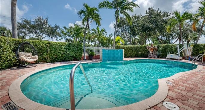 hotel in palm beach gardens 10389 f