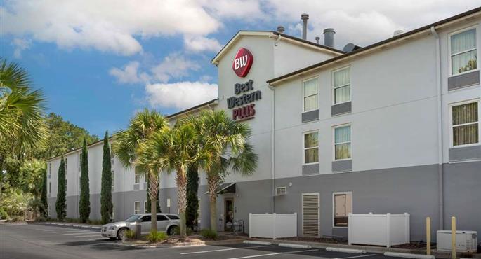 hotel in tallahassee 10399 f