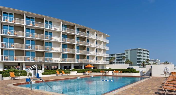 Pool of the Best Western Plus Daytona Inn Seabreeze Oceanfront - Daytona Beach - 10404