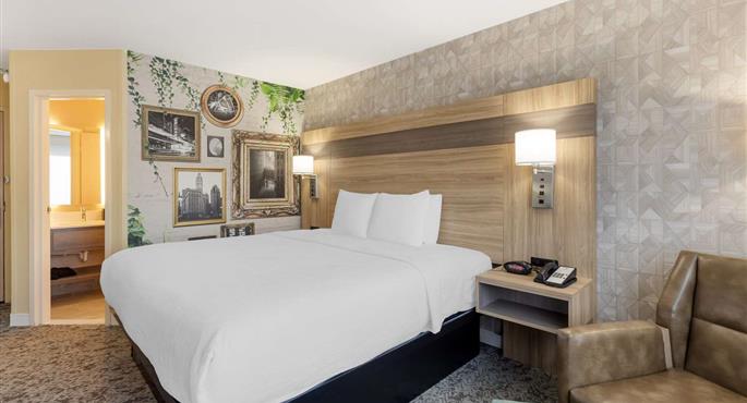 Room of the Best Western Glenview -Chicagoland Inn and Suites - Glenview - 14232