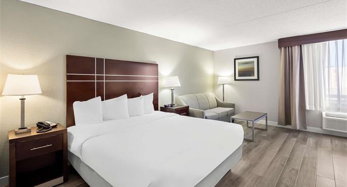 Room of the Best Western Luxbury Inn Fort Wayne - Fort Wayne - 15061