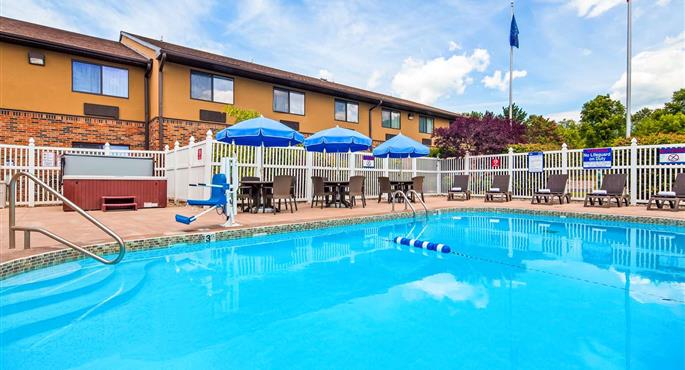 Pool of the Best Western Kendallville Inn - Kendallville - 15070