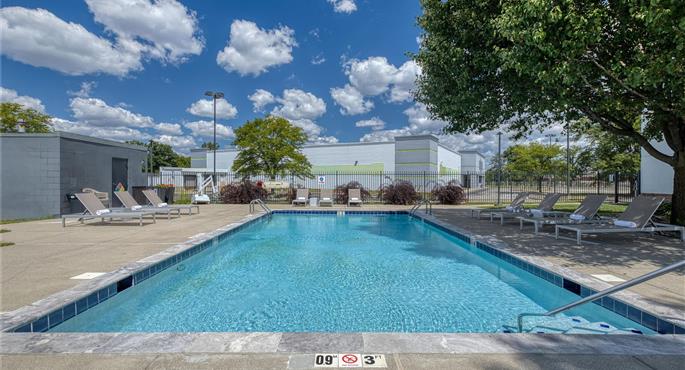 Pool of the Best Western Fishers Indianapolis Area - Fishers - 15118