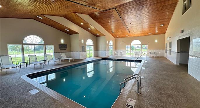 Pool of the Best Western Harmony Inn Fort Dodge Iowa - Fort Dodge - 16114
