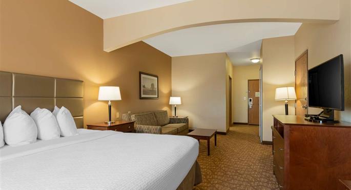 Room of the Best Western Plus Butterfield Inn - Hays - 17127