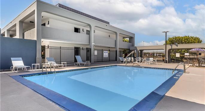 Pool of the Best Western Salisbury Plaza - Salisbury - 21041