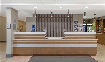 Hall of the Best Western Plus Isanti in Isanti - 24145