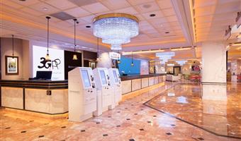 Hall of the Peppermill Resort Spa Casino in Reno - 29095