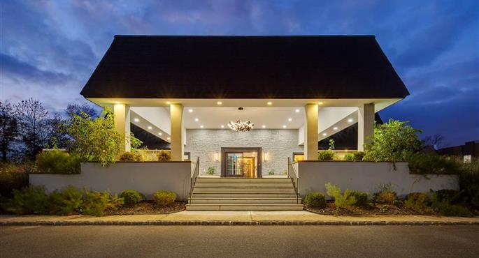 Exterior of the The Hub Murray Hill, BW Premier Collection - New Providence - 31029