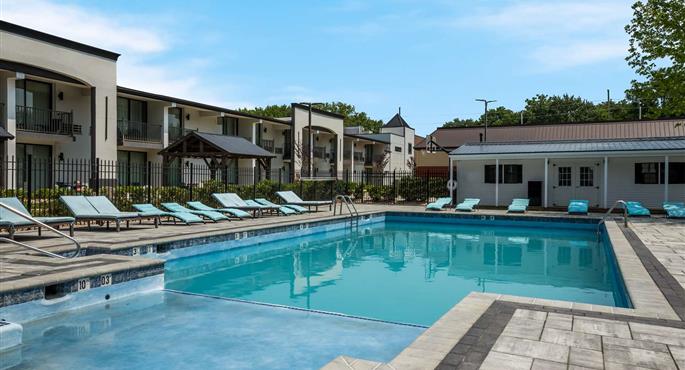 Pool of the The Hub Middletown Red Bank, BW Signature Collection - Middletown - 31074