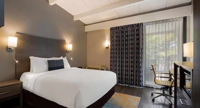 Room of the The Hub Middletown Red Bank, BW Signature Collection - Middletown - 31074