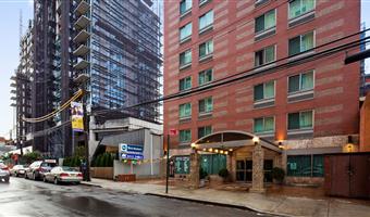 Exterior of the Best Western Flushing-LaGuardia - Flushing - 33111