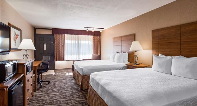 Room of the Best Western Plus Saddleback Inn & Conference Center - Oklahoma City - 37078