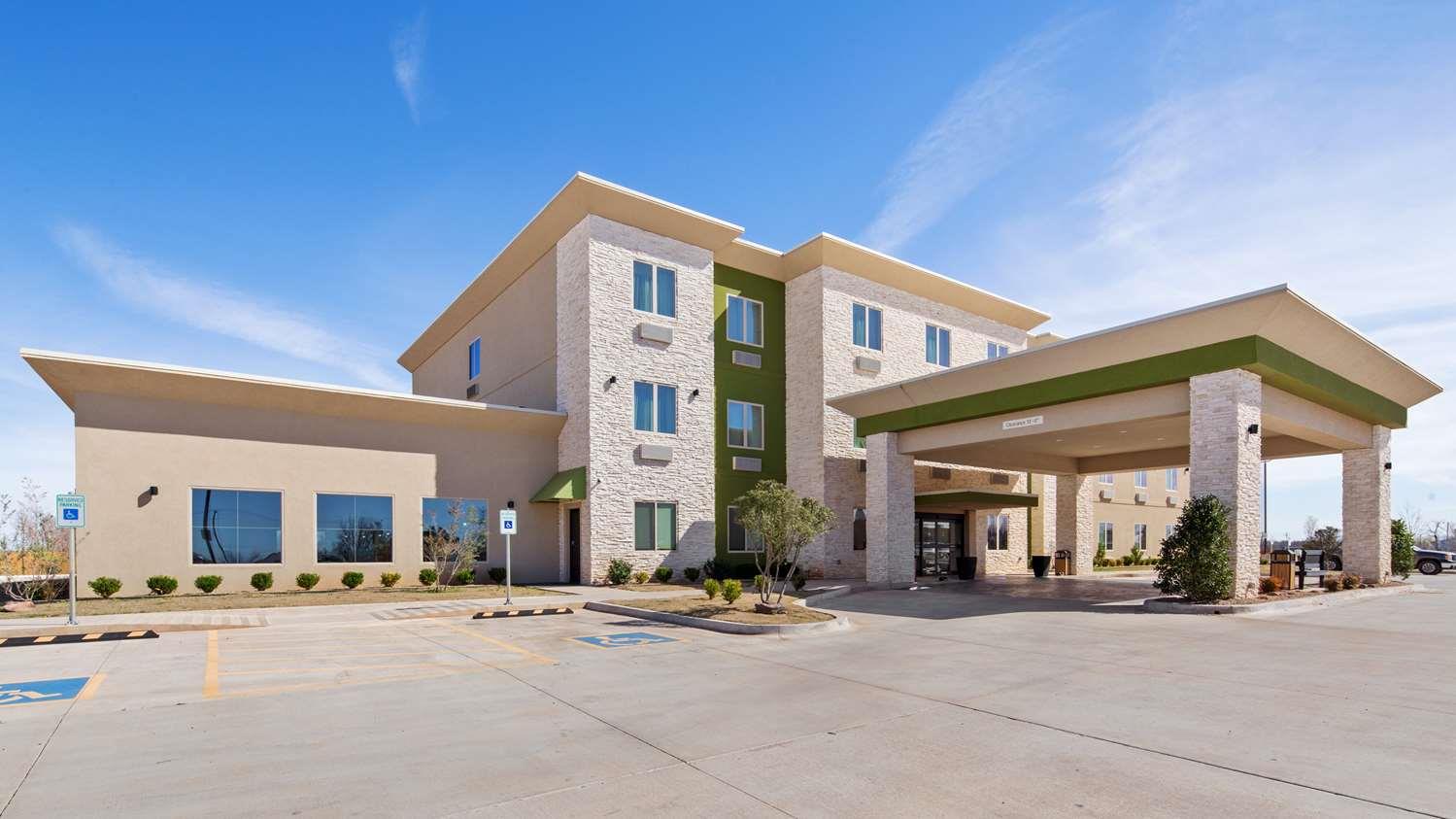 Hotel in Lindsay BW Lindsay Inn & Suites Lindsay