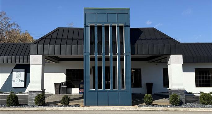 Exterior of the The Inn At Tree City, BW Signature Collection - Mcminnville - 43159