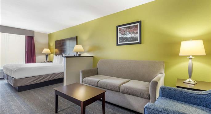 Suite of the Best Western Plus Mansfield Inn & Suites - Mansfield - 44610