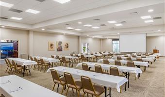 Meeting rooms of the Best Western Plus Crossroads Inn & Suites - Zion Crossroads - 47130