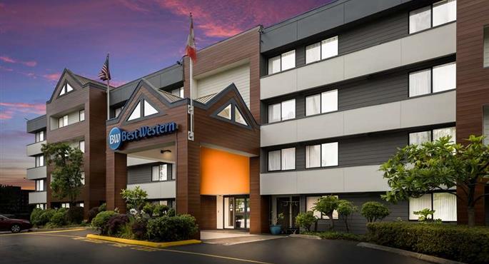 hotel in lynnwood 48155 f