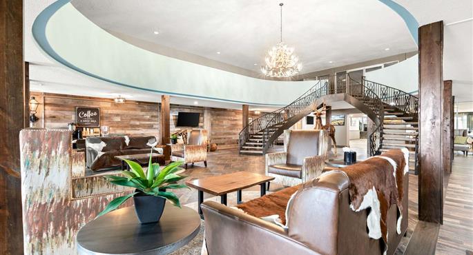 Hall of the Best Western Downtown Casper Hotel in Casper - 51075