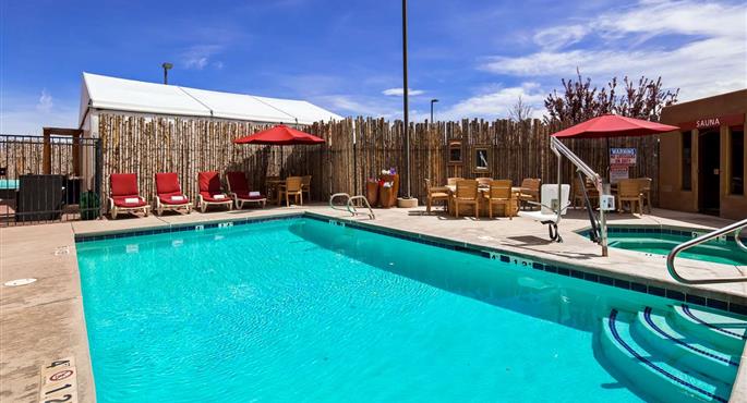 Pool of the Inn at Santa Fe, SureStay Collection by Best Western - Santa Fe - 53011