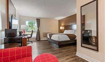 hotel in kemptville 54155 f