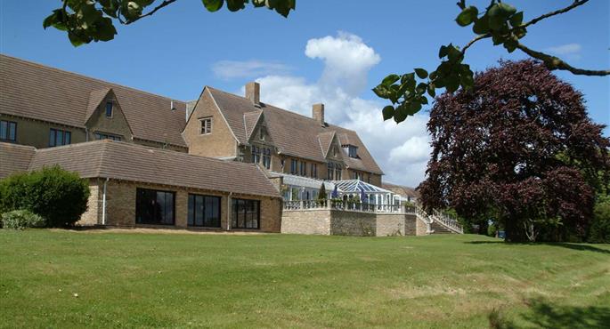 Exterior of the Cricklade House Hotel, Sure Hotel Collection by Best Western - Cricklade - 56110
