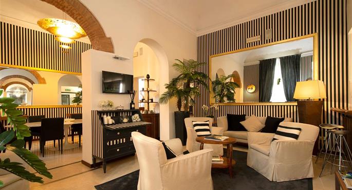 Hall of the Hotel De La Pace, Sure Hotel Collection by Best Western in Florence - 56300