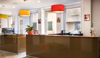 Hall of the Sure Hotel by Best Western Nologo in Genoa - 56325