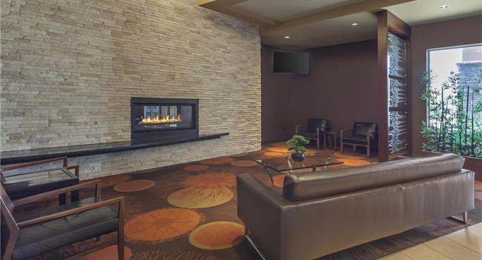 Hall of the Best Western Cold Lake Inn in Cold Lake - 61061