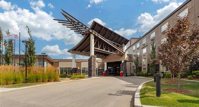 Exterior of the Best Western Plus Edmonton Airport Hotel - Leduc - 61097