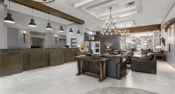 Hall of the Prestige Radium Hot Springs Resort in Radium Hot Springs - 62130