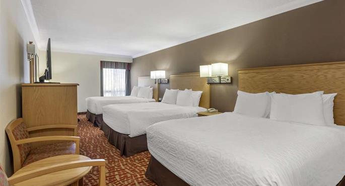 hotel in cobourg 66038 f