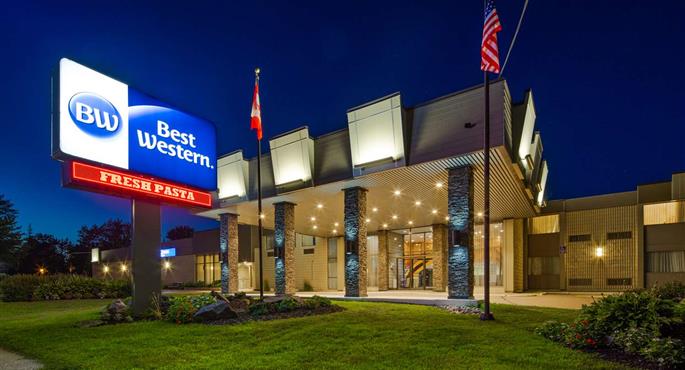 Exterior of the Best Western North Bay Hotel & Conference Centre - North Bay - 66058