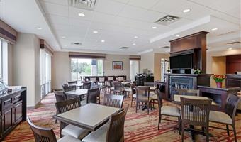 Restaurant of the Best Western Plus Muskoka Inn - Huntsville - 66098