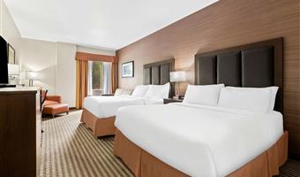 Suite of the Best Western Plus Fergus Hotel - Fergus - 66110