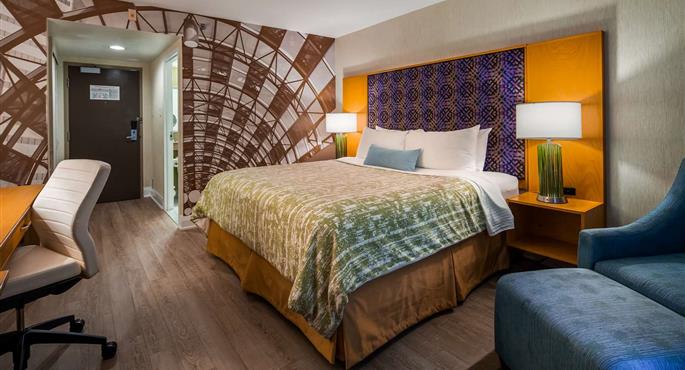 Room of the Best Western Premier Toronto Airport Carlingview Hotel - Toronto - 66121