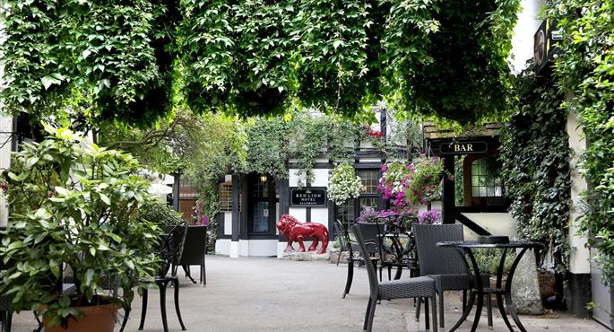Exterior of the Best Western Salisbury Red Lion Hotel - Salisbury - 83062