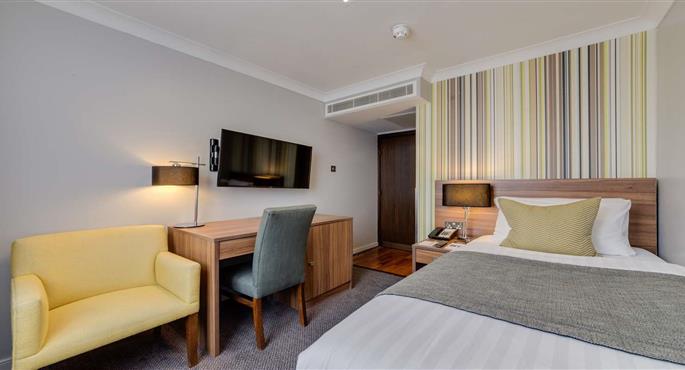 hotel in london 83187 f