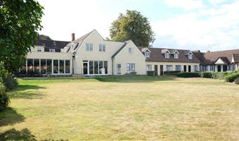 Exterior of the Best Western Priory Hotel - Bury St.Edmunds - 83266