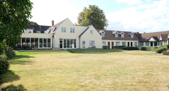 Exterior of the Best Western Priory Hotel - Bury St.Edmunds - 83266
