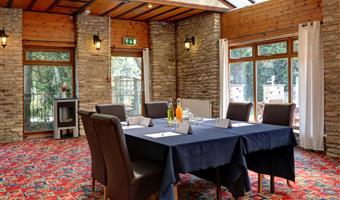 Meeting rooms of the Best Western The Compass Inn - Badminton - 83340