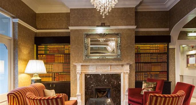Hall of the Best Western Plus The Connaught Hotel & Spa in Bournemouth - 83679