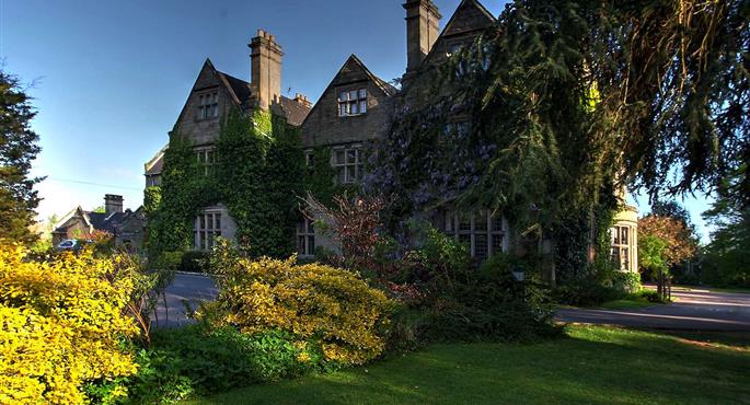 Exterior of the Weston Hall Hotel, Sure Hotel Collection by Best Western - Bulkington - 83768