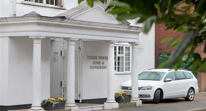 Exterior of the Best Western White House Hotel - Watford - 83770